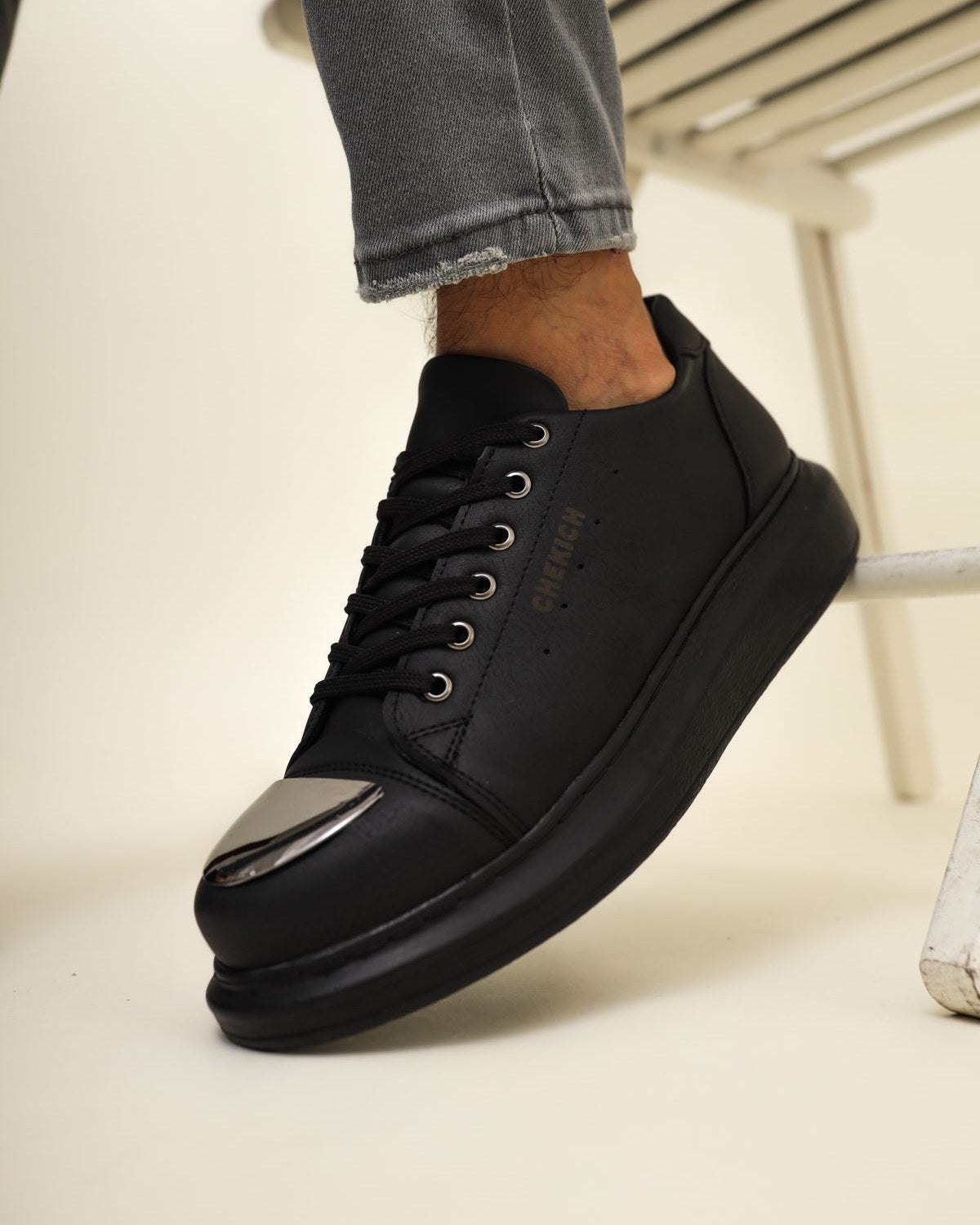 CHEKICH 175 BLACK