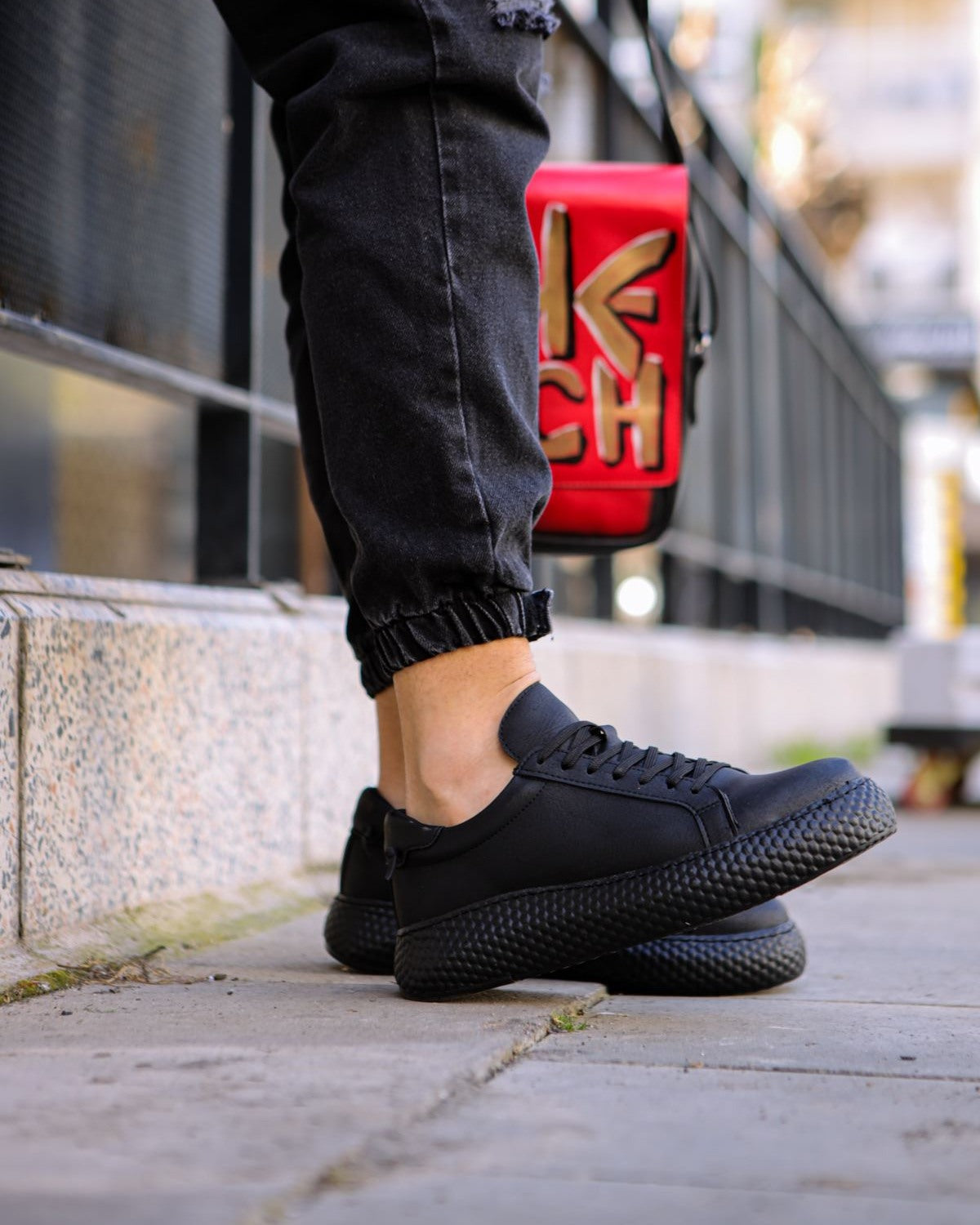 CHEKICH 107 BLACK