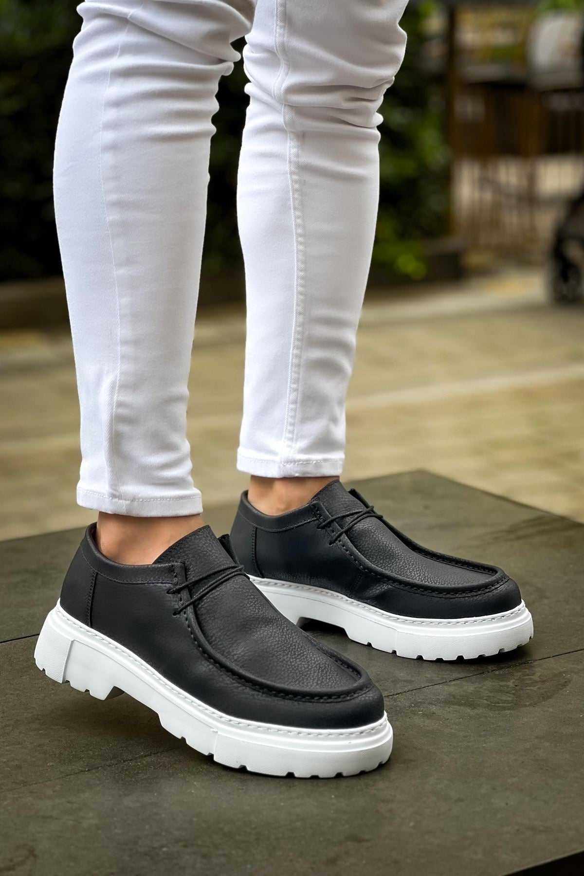 CHEKICH 2404 BLACK-WHITE
